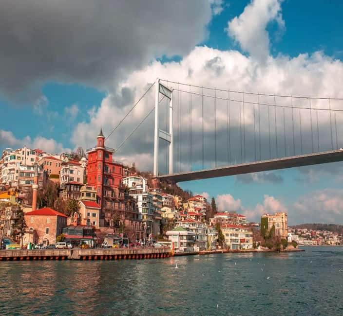Istanbul: Bosphorus Cruise Morning or Sunset Boat Tour - Why the Bosphorus is the right way to see Istanbul