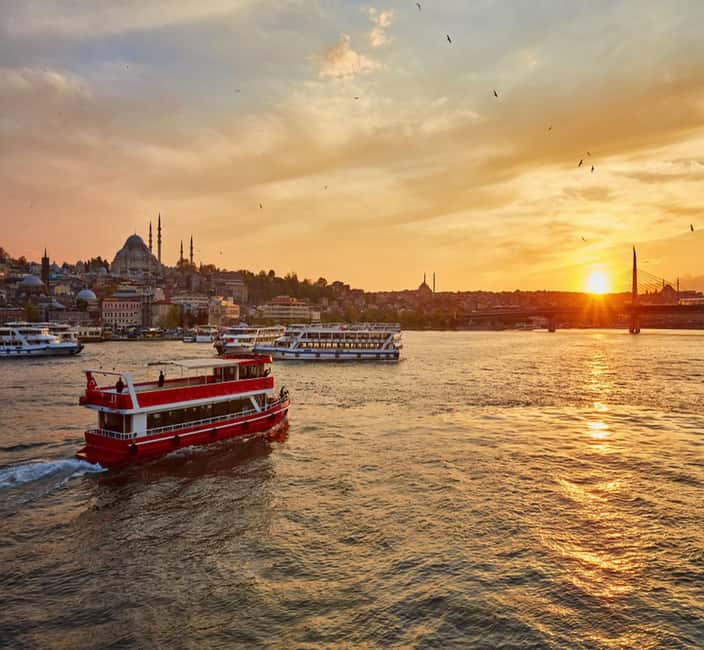 Istanbul: Bosphorus Cruise Morning or Sunset Boat Tour - Setting out toward Hagia Sophia and Topkapi Palace