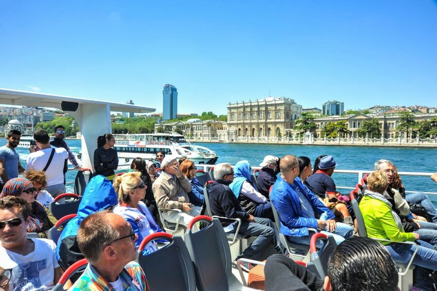 Istanbul: Bosphorus Cruise w/Audio Guide and Sunset Option - Key things to know before booking