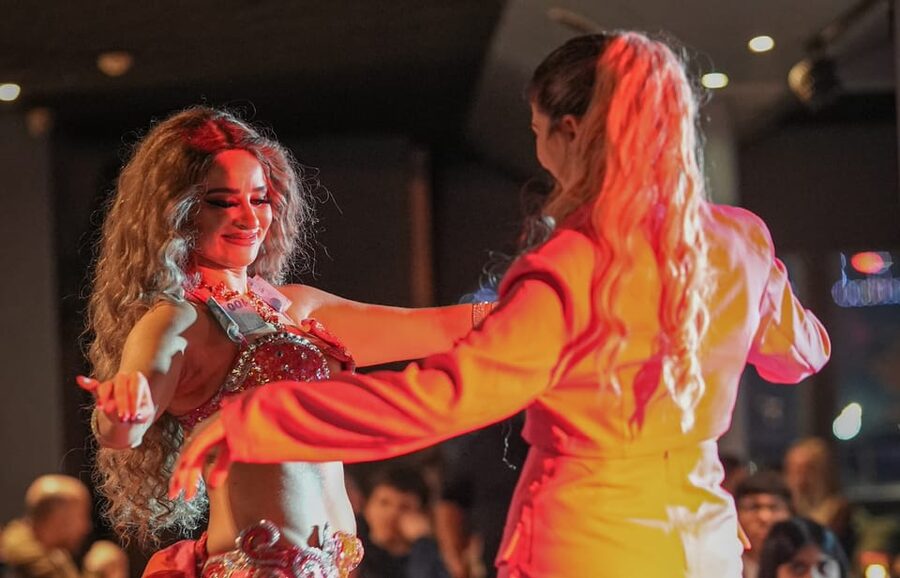Istanbul: Bosphorus Cruise with Dinner Show - The DJ Set and Late-Night Atmosphere