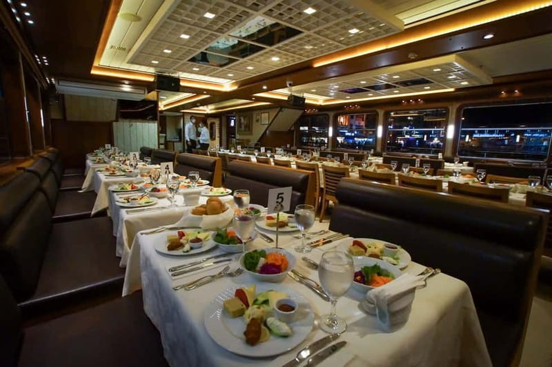 Istanbul: Bosphorus Dinner Cruise & Turkish Night Show - Boarding, pickup, and the first hour