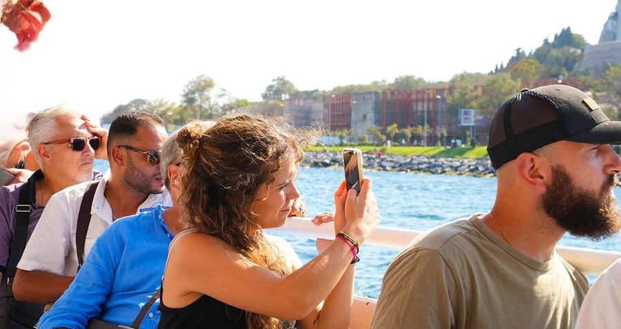 Istanbul: Bosphorus & Golden Horn Cruise Daytime or Sunset - The Golden Horn and the historic skyline