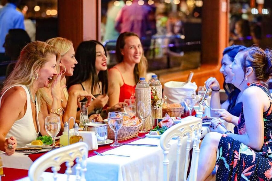 Istanbul: Bosphorus Night Dinner Cruise with Private Table - Your private table and the dinner service