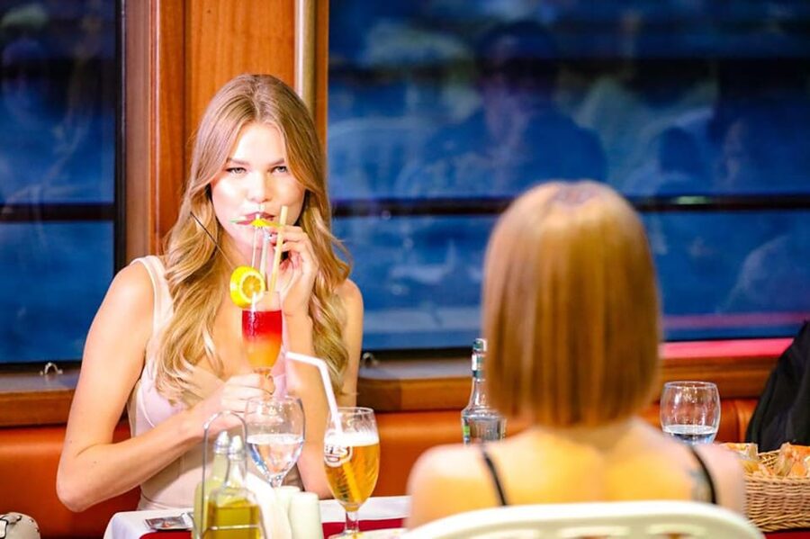 Istanbul: Bosphorus Night Dinner Cruise with Private Table - The show: Turkish music, dancing, and a little cheese
