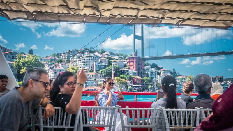 Istanbul: Bosphorus Sightseeing Cruise Tour with Audio Guide - Tea, Seating, and Comfort on Board