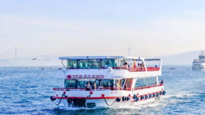 Bosphorus Sightseeing Cruise Tour with Audio Guide