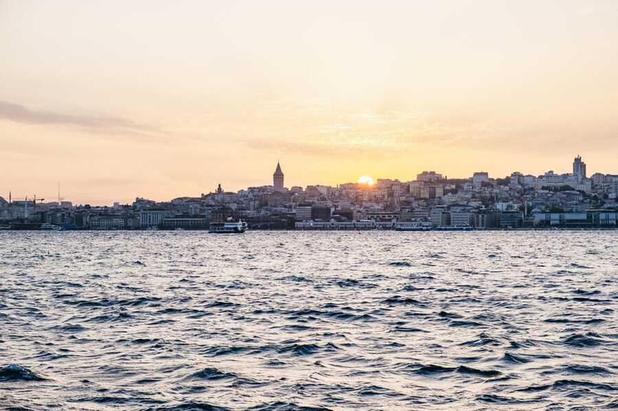 Istanbul: Bosphorus Sunset Cruise on a Luxury Yacht - From Dolmabahce Mosque to Ciragan Palace
