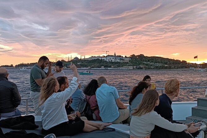 Istanbul Bosphorus Sunset Cruise on Luxury Yacht - Why a sunset cruise makes sense in Istanbul