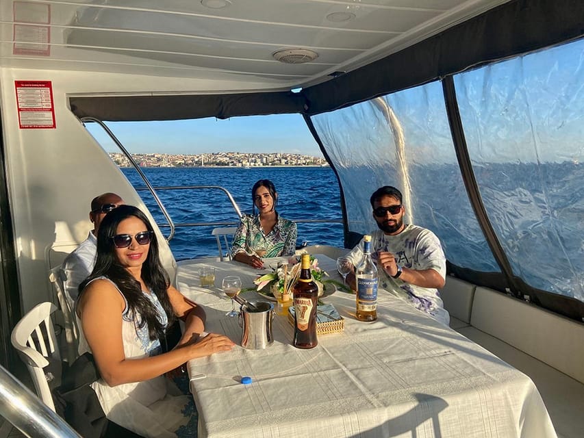 Istanbul: Bosphorus Yacht Cruise at Sunset with Snacks - Maiden’s Tower And The Return Toward Istanbul