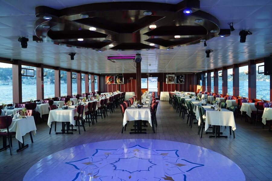 Istanbul: Dinner Cruise and Entertainment with Private Table - Beylerbeyi Palace and Maiden’s Tower on the return