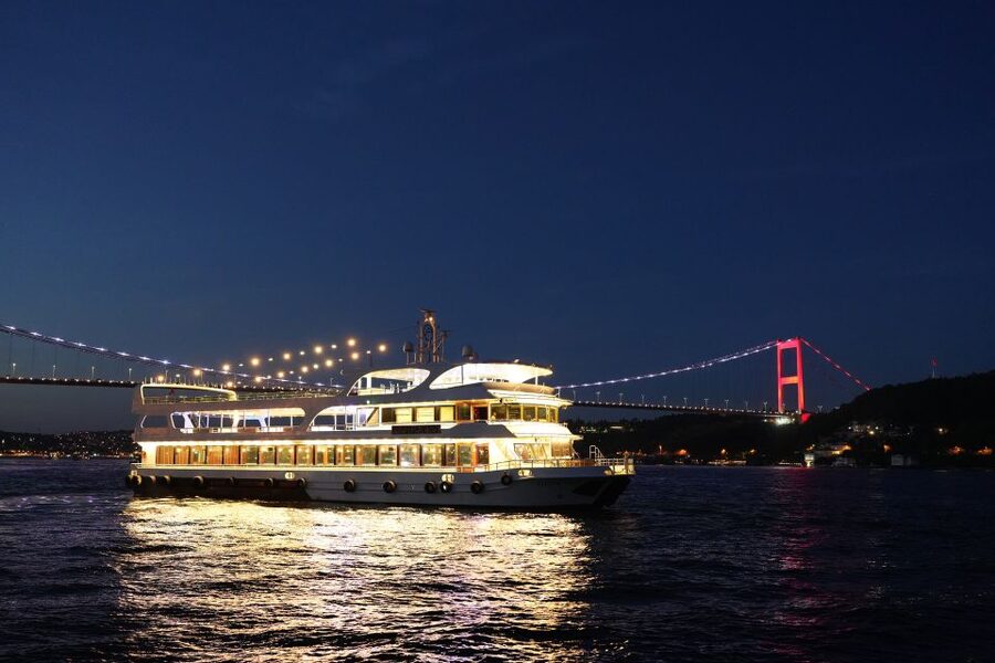 Istanbul: Dinner Cruise and Entertainment with Private Table - Service, seating, drinks, and extra costs