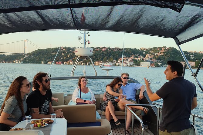 Istanbul Sunset Cruise on Luxury Yacht - Guided Group Cruise - Üsküdar, Maiden’s Tower, and the return toward Galata
