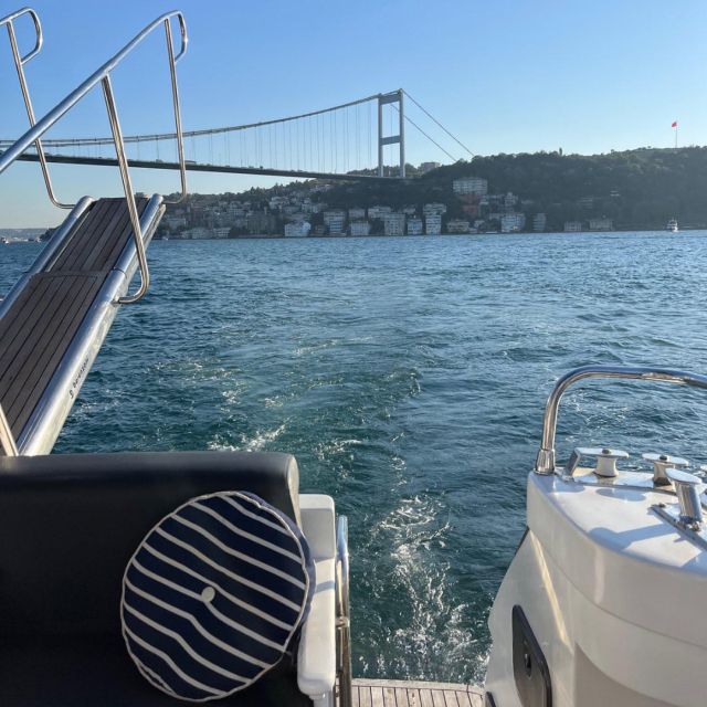 Istanbul: Sunset or Day Small-Group Yacht Cruise with Snacks - Maiden’s Tower and the return toward the Golden Horn