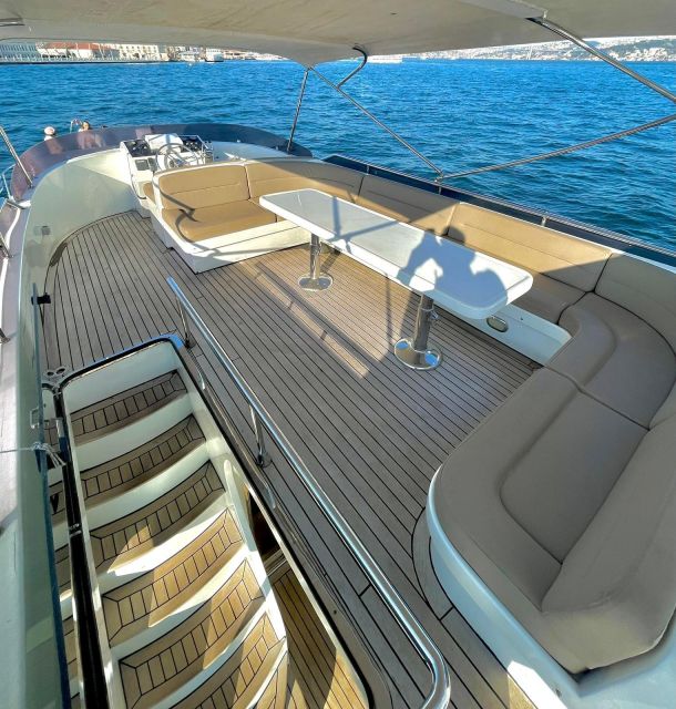 Istanbul: Sunset or Day Small-Group Yacht Cruise with Snacks - Meeting up in the Old Town or near the water