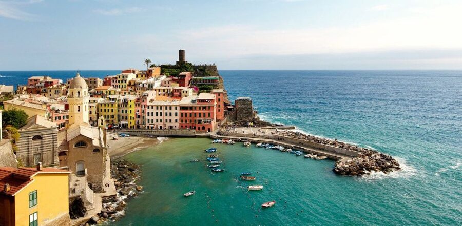 La Spezia: Cinque Terre and Portovenere Full-Day Boat Tour - Why seeing Cinque Terre by boat makes sense