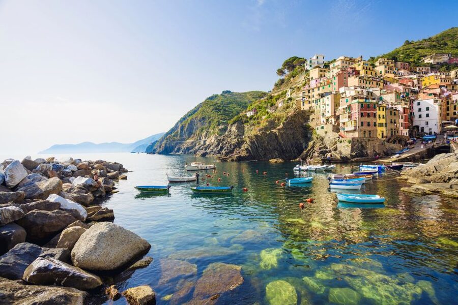 La Spezia: Cinque Terre and Portovenere Full-Day Boat Tour - The food, drinks, music, and Captain Gerry