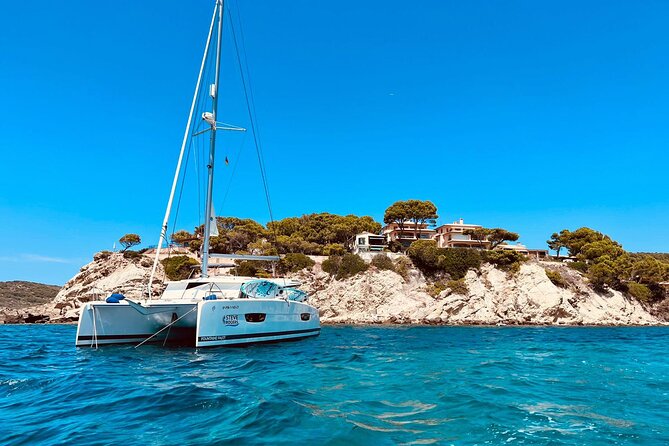 Luxury Catamaran sailing with welcome Drinks Tapas Max10-12Person - The catamaran: comfort without a private charter price