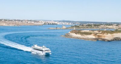 Mahon: Harbor Boat Tour with Underwater Viewing & Commentary