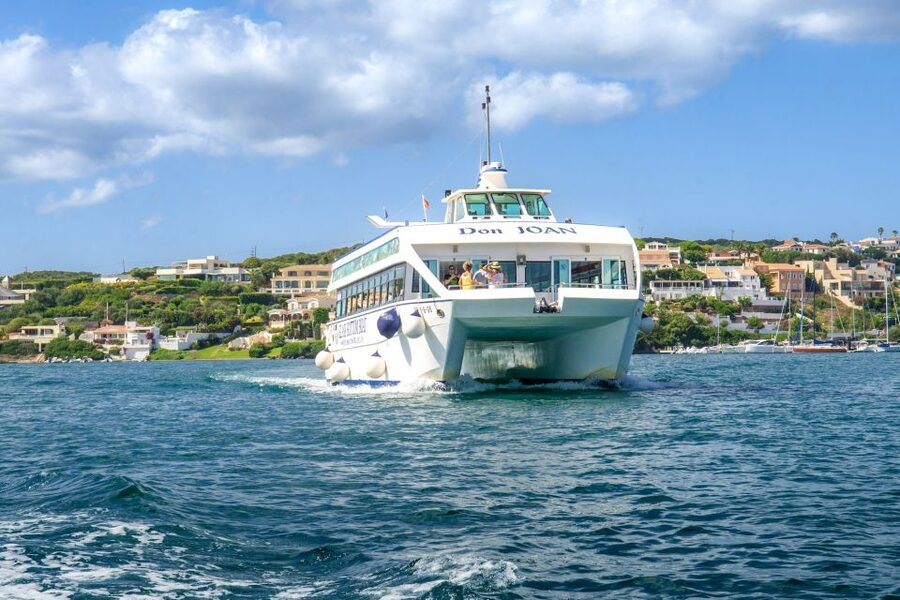 Mahon: Harbor Boat Tour with Underwater Viewing & Commentary - Who will enjoy this boat tour most?