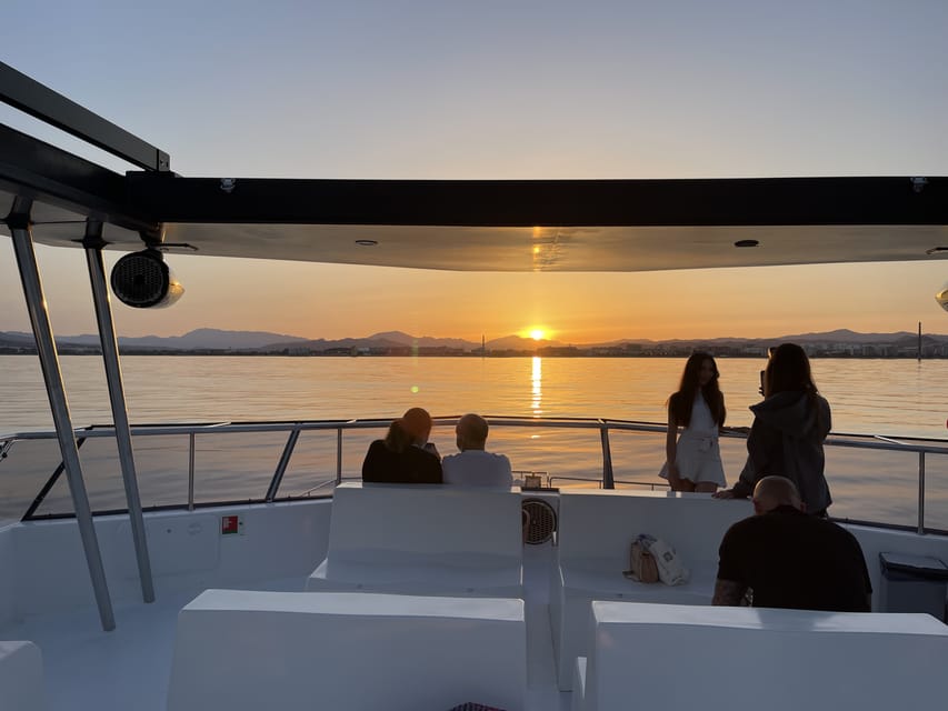 Málaga: Sunset Catamaran Trip - Leaving Málaga Port on a catamaran