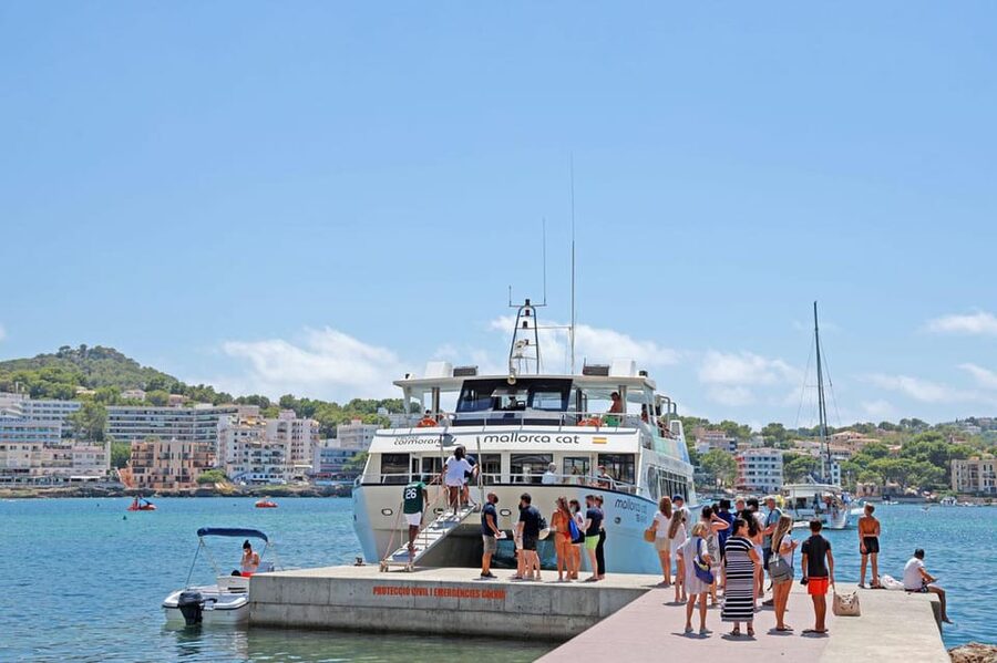 Mallorca: 2-Hour Coastline & Malgrat Islands Catamaran Tour - The 20-minute swim stop