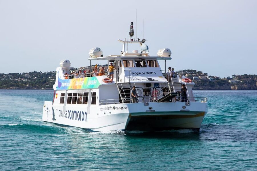 Mallorca: 2-Hour Coastline & Malgrat Islands Catamaran Tour - Seating, comfort, and crowd levels