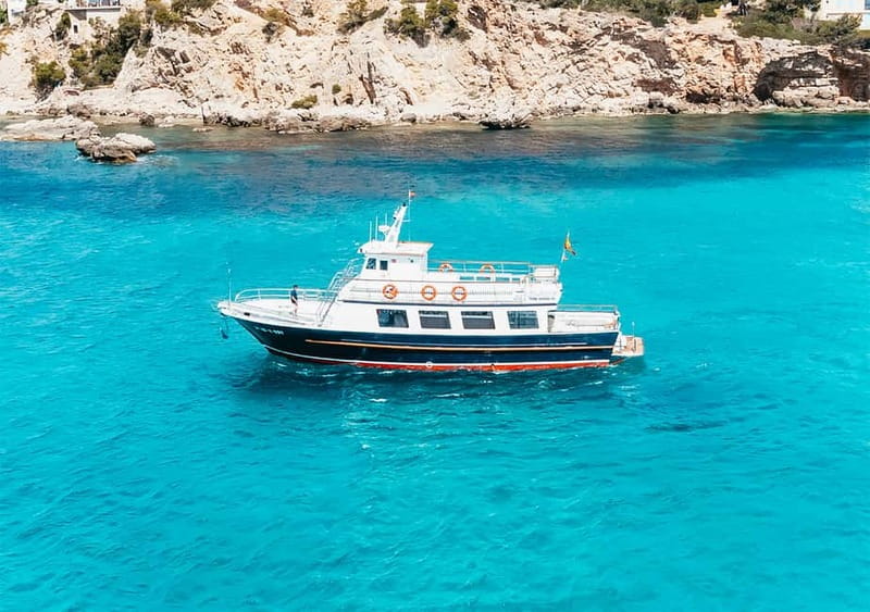 Mallorca: Palma Boat Tour & Snorkeling with Drink Included - Practical details that can make or break the day