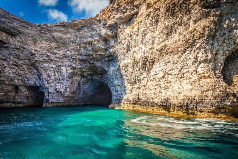 Malta: Comino, Gozo, Blue & Crystal Lagoon, and Caves Cruise - What this Comino cruise actually offers