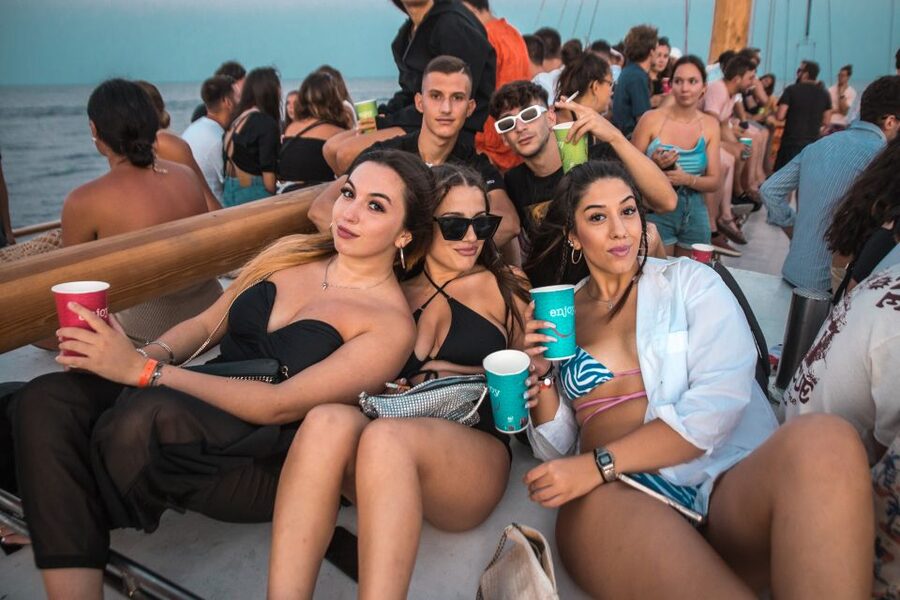 Malta: Lazy Pirate Boat Party with Drinks & Food - Returning to Sliema Around Midnight