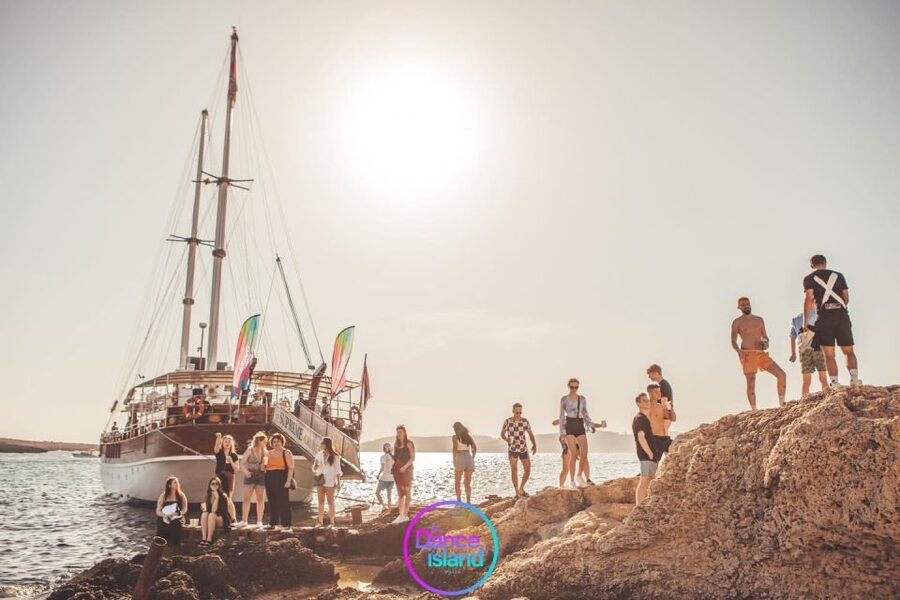 Malta: Sailboat Party with an Open Bar, Snack, and Swimming - Is €70 Good Value for Malta?