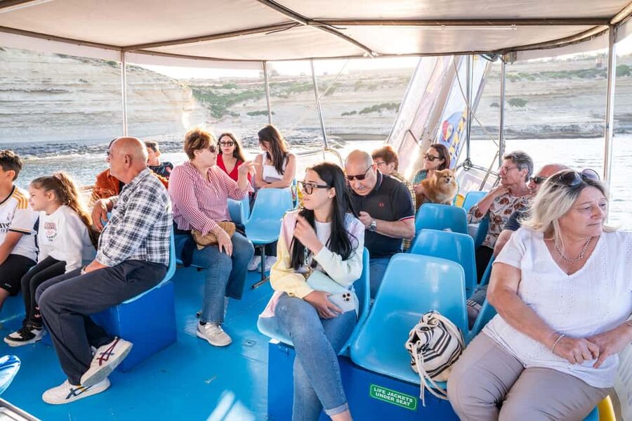 Malta: Sunset Boat Tour to St. Peter’s Pool and South Coast - What the onboard setup adds