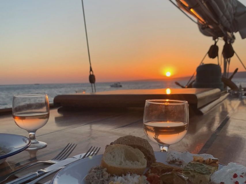 Marseille: Frioul Islands Sunset Cruise with Cocktail Dinner - Who should book this cruise?