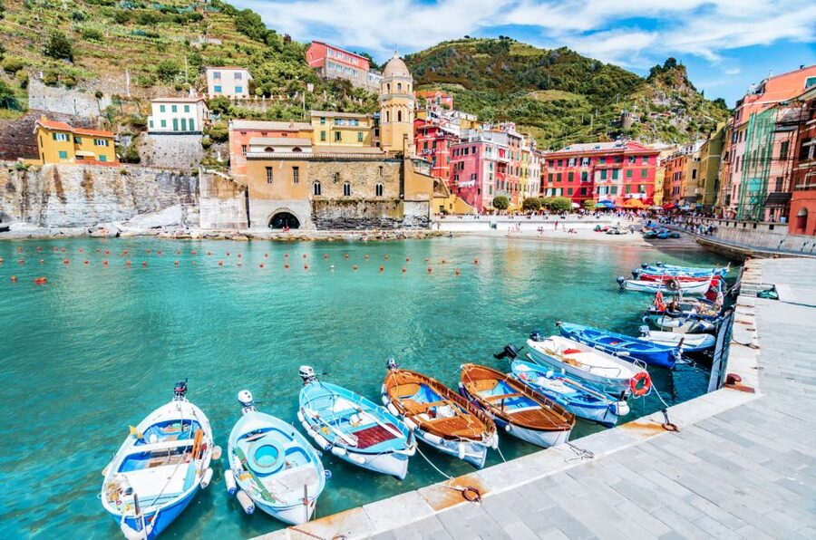 Milan: Cinque Terre Full-Day Guided Trip With Cruise - Monterosso al Mare: beach time and lunch