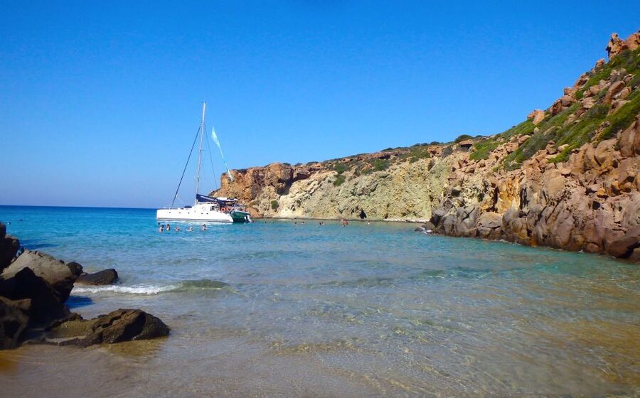 Milos: Half-Day Morning Catamaran Cruise to Kleftiko - Should you book it?