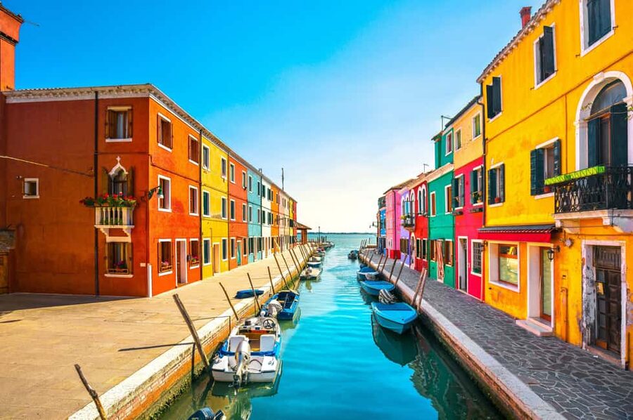 Murano & Burano Guided Tour by Private Boat with Glassmaking - The essential points at a glance