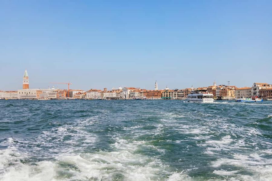 Murano & Burano Guided Tour by Private Boat with Glassmaking - Why Murano and Burano are worth your morning