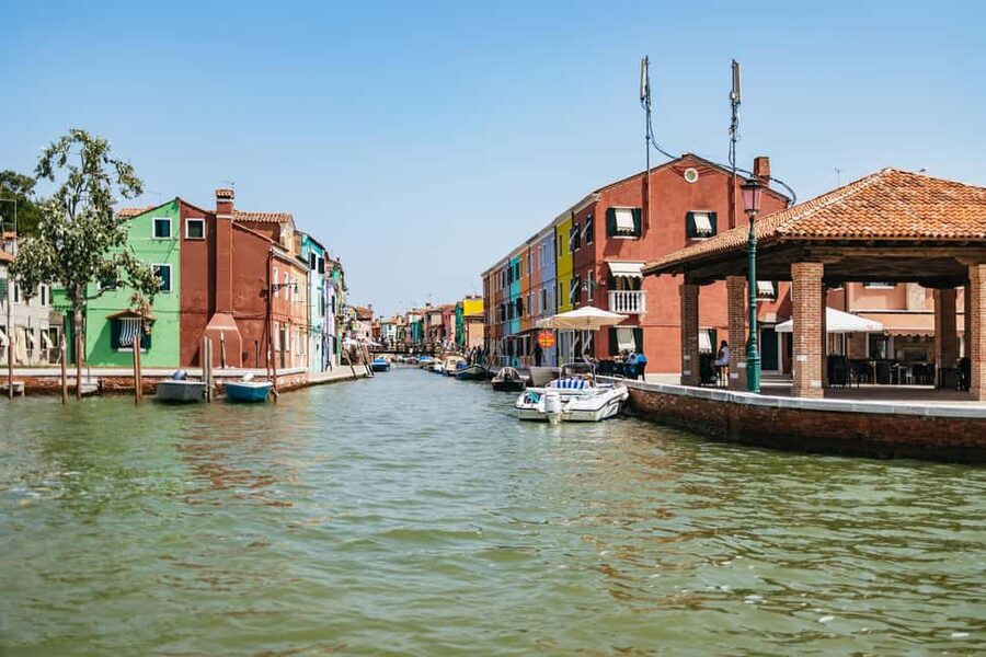 Murano & Burano Guided Tour by Private Boat with Glassmaking - Price, shopping, and real value