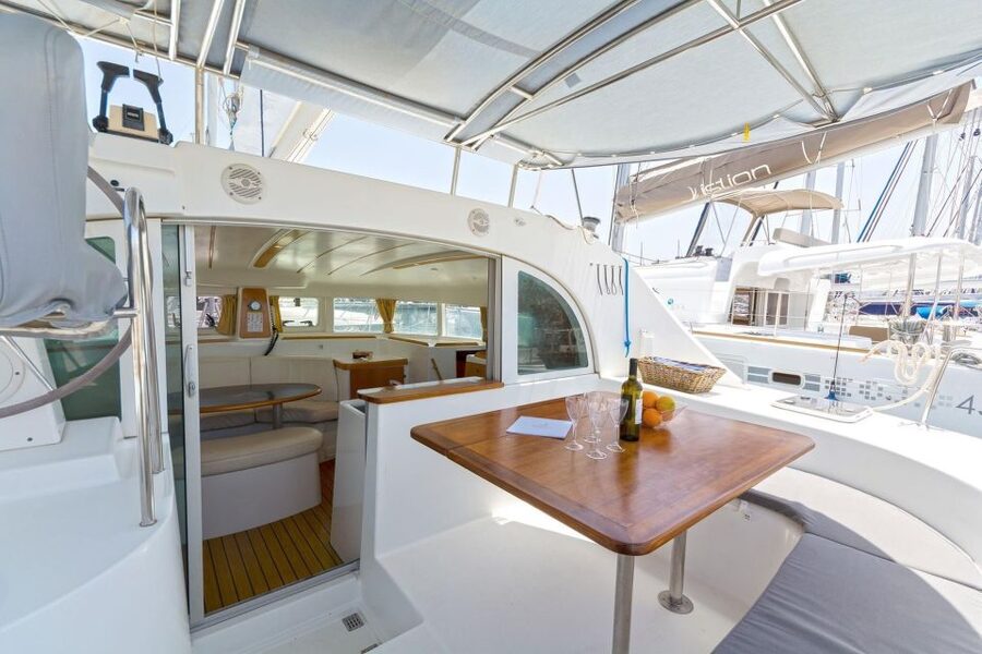 Mykonos: Catamaran Cruise With Meal and Drinks - Is $176 good value?
