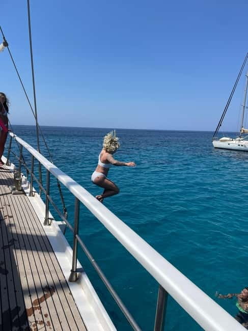 Mykonos: Delos and Rhenia Islands Cruise with BBQ Meal - Rhenia: The Day’s Best Relaxation Stop