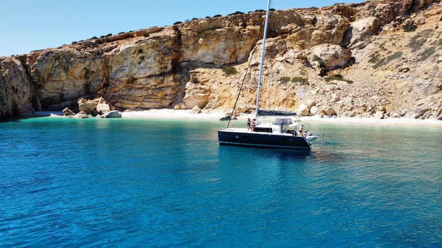 Naxos: Catamaran Cruise with Lunch & Drinks - Wind, weather, and the importance of flexibility