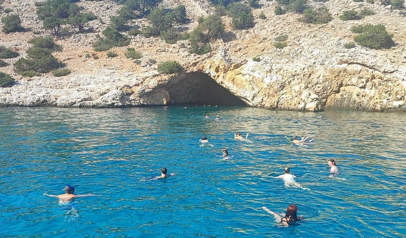 Naxos: Rina Cave-Koufonisi Cruise & Rina Cave Swim with BBQ - Food, drinks, and the social side of the boat