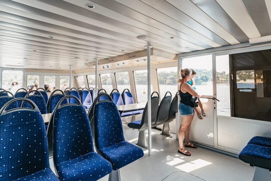 Nice: 1-Hour Sightseeing Cruise to Villefranche Bay - Leaving Nice Port and entering the Baie des Anges