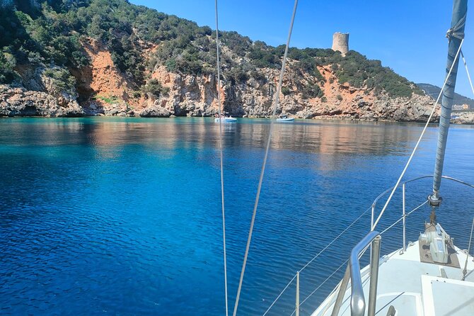 One day excursion on a sailing boat in the Gulf of Alghero - Torre del Lazzaretto adds a second coastal pause