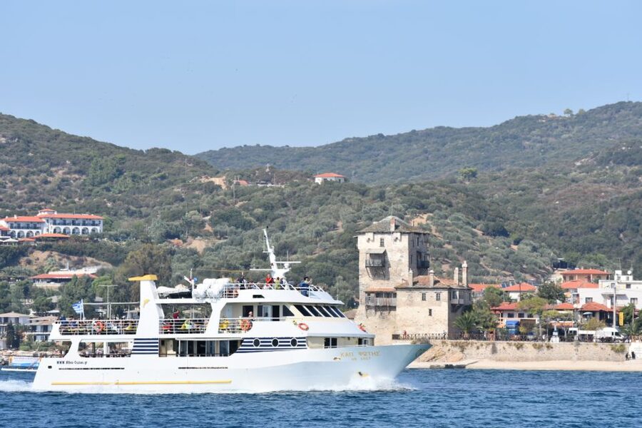 Ouranoupoli: Mount Athos Peninsula Sightseeing Cruise - Accessibility and Day-of Details