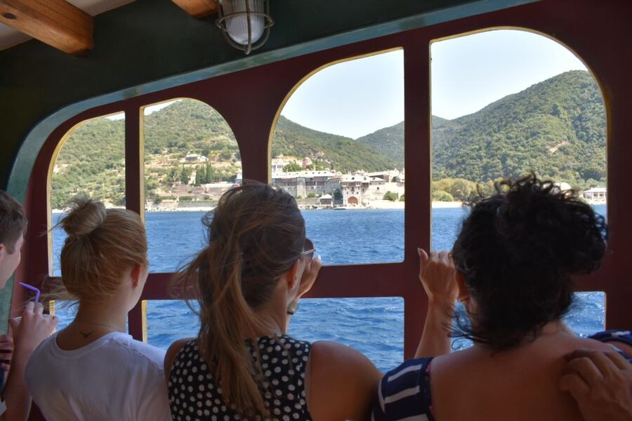 Ouranoupoli: Mount Athos Peninsula Sightseeing Cruise - Leaving Ouranoupoli for the Peninsula