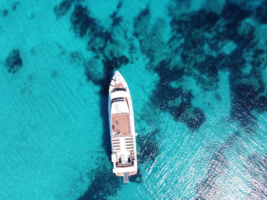 Palau: La Maddalena Archipelago Boat Tour with 4 Stops - Lunch onboard: convenient, reasonably priced, and worth considering