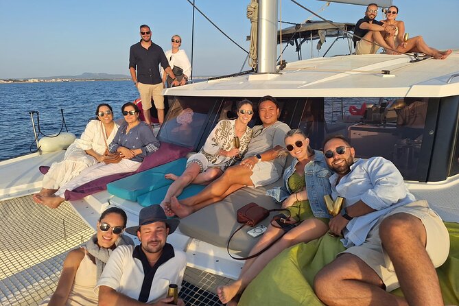 Palma: 2-Hour Sunset Catamaran Cruise with Drinks - Setting off from La Lonja Marina Charter