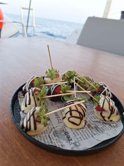 Palma: 2-Hour Sunset Catamaran Cruise with Drinks - FAQ