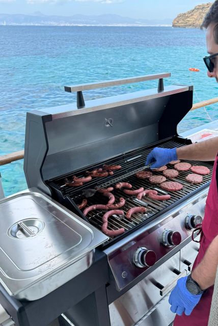 Palma Bay: Boat Tour with BBQ, Snorkelling, & Sunset Option - Music, dancing, and the social side