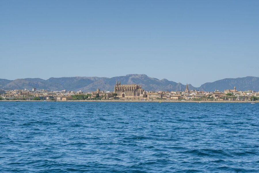 Palma de Mallorca: 5-Hour Catamaran Cruise with Lunch & Swim - The first cove is usually the main event